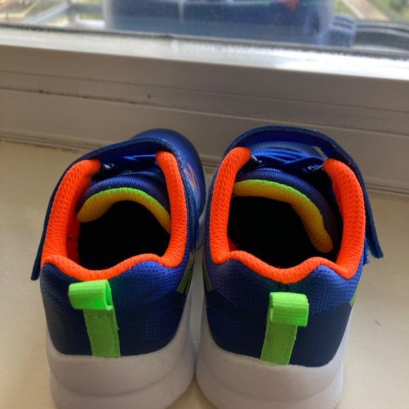 Sketchers shoes toddler running size 8 new - Picture 2 of 4